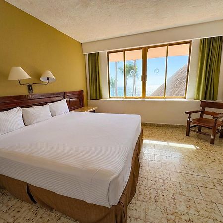 Las Palmas By The Sea All Inclusive Пуерто Валярта Екстериор снимка