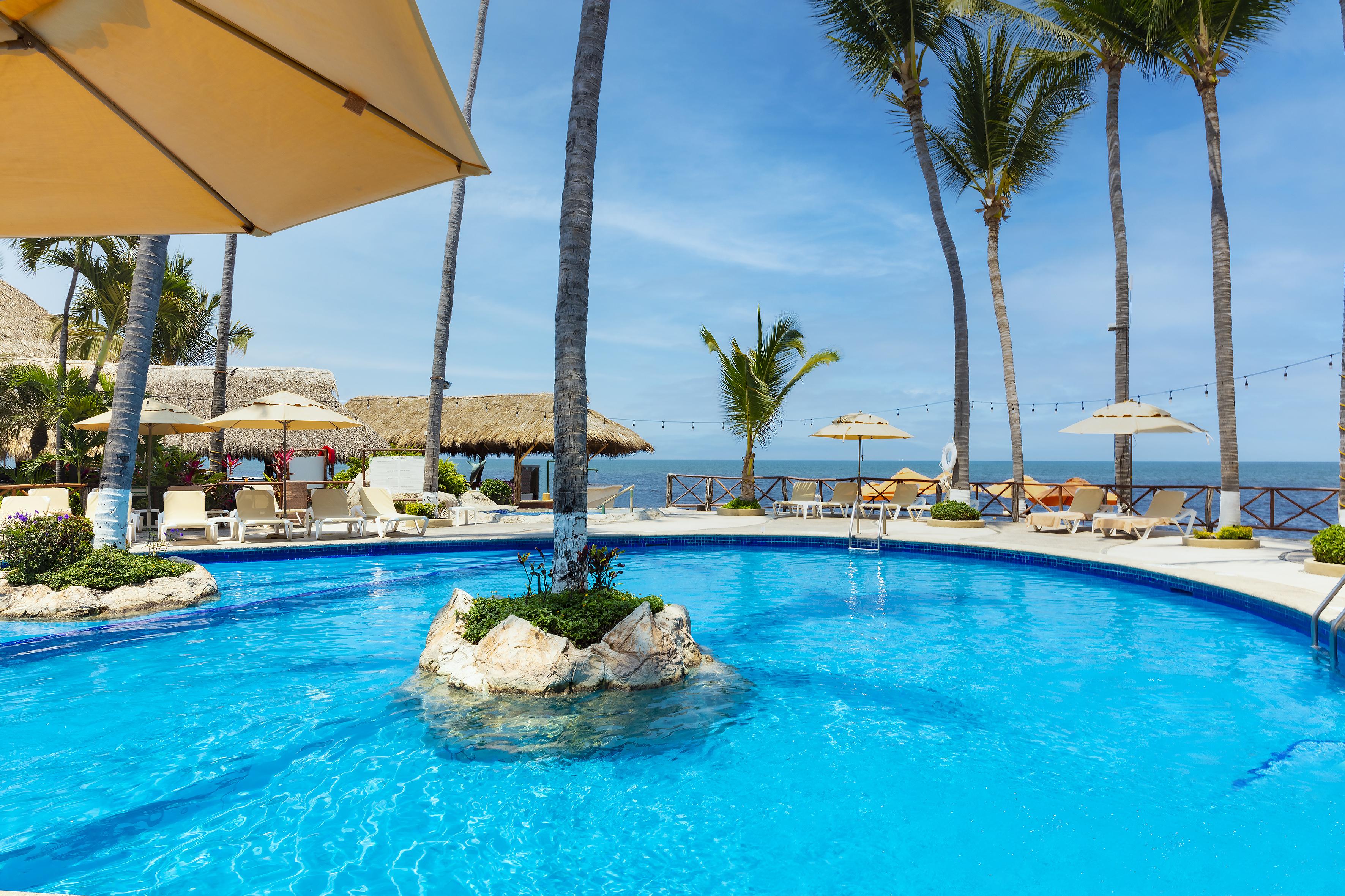 Las Palmas By The Sea All Inclusive Пуерто Валярта Екстериор снимка